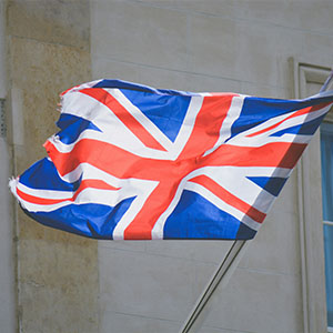 The United Kingdom raises the minimum income required to call family members
